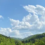Moulin De Nocleg ze śniadaniem 3*